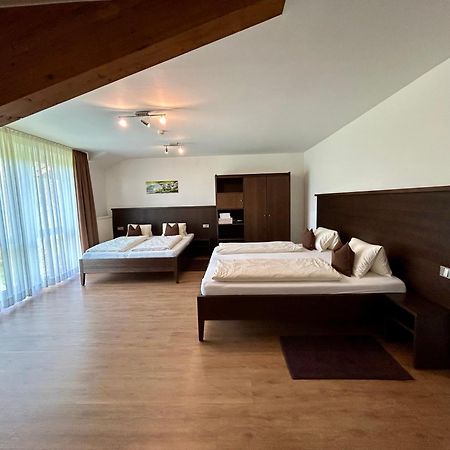 Gaestehaus Am Lindenhain Erding Exteriör bild