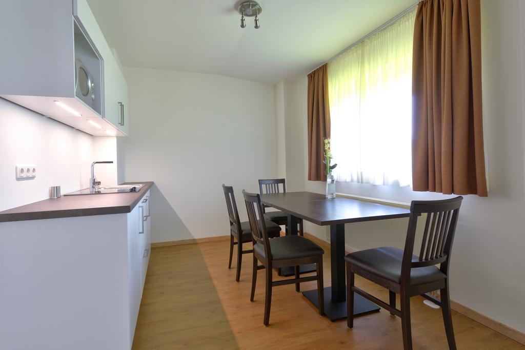 Gaestehaus Am Lindenhain Erding Exteriör bild
